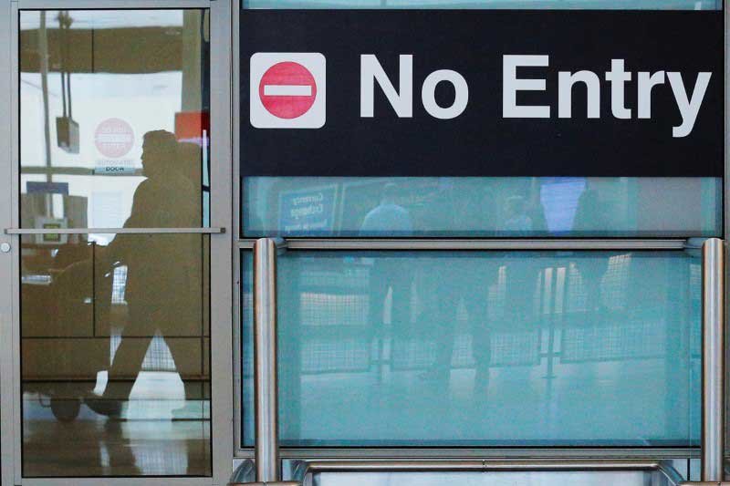 2019-02-26T200600Z_1_LYNXNPEF1P1K0_RTROPTP_3_USA-IMMIGRATION-TRAVELBAN.JPG