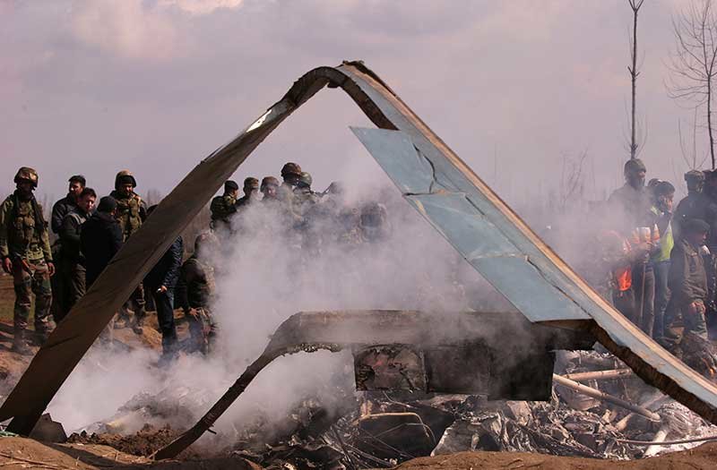 2019-02-28T045826Z_1_LYNXNPEF1R097_RTROPTP_4_INDIA-KASHMIR-CRASH.JPG