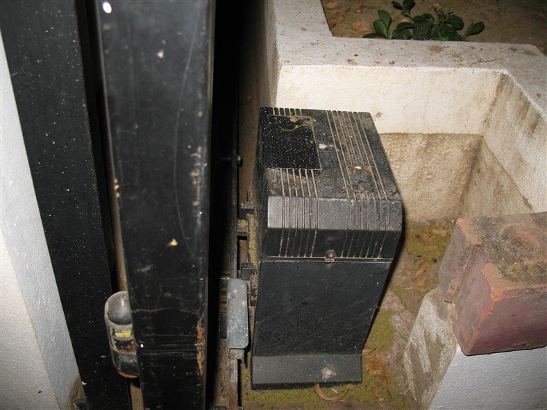 606381159_GateMotor3.jpg.9cad1e4ae250d22f472ba57ce2f24aad.jpg