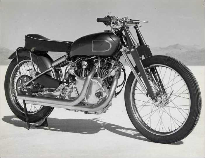 7.-Blue-Bike-Marty-Dickerson-1953-Vincent-Vintagent.jpg.22e754ef420a67021615e20cb3d000b8.jpg