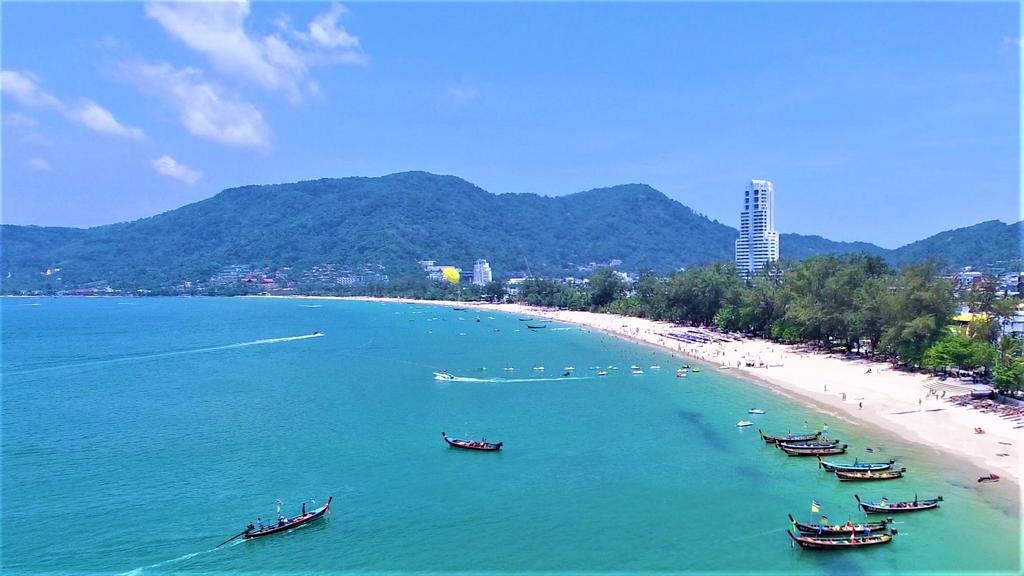 phuket-patong-beach.jpg