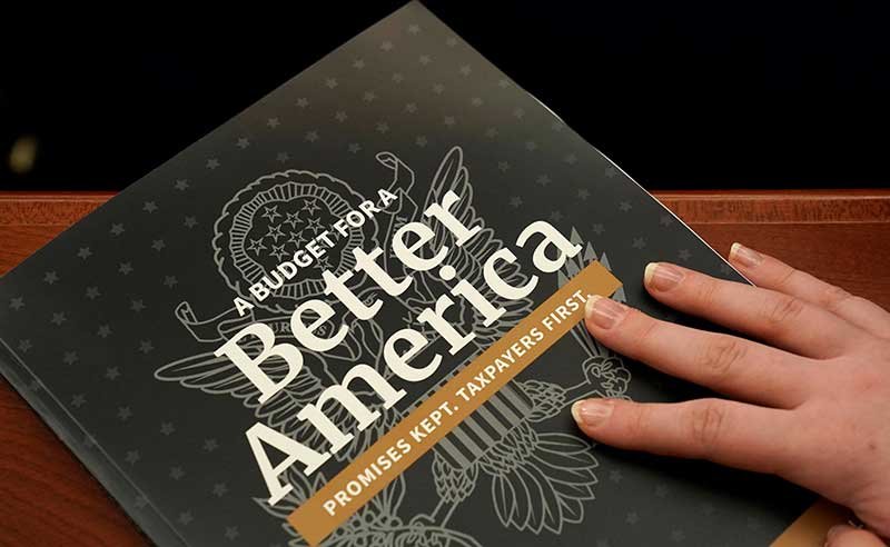 2019-03-11T123434Z_1_LYNXMPEF2A11F_RTROPTP_4_USA-TRUMP-BUDGET.JPG