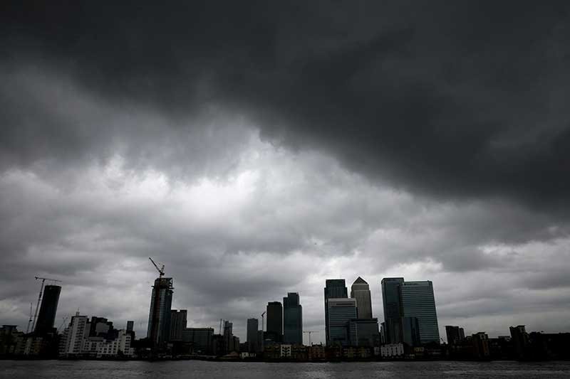 2019-03-18T000339Z_1_LYNXNPEF2H003_RTROPTP_4_BRITAIN-EU-BANKS-NODEAL.JPG