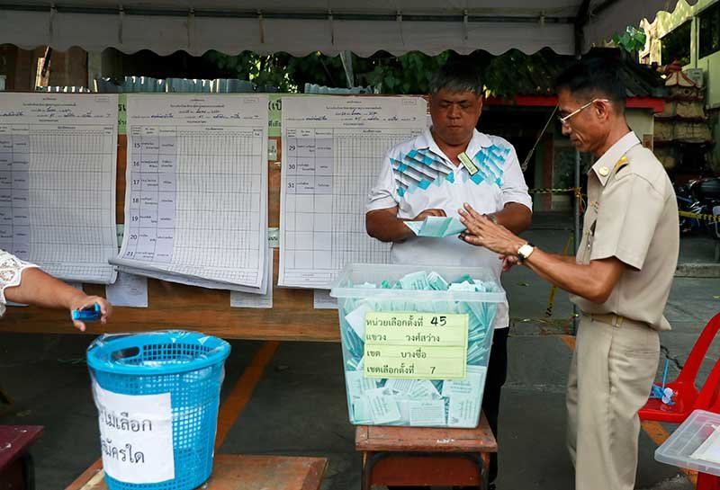 2019-03-24T122756Z_2_LYNXNPEF2N0F7_RTROPTP_4_THAILAND-ELECTION.JPG
