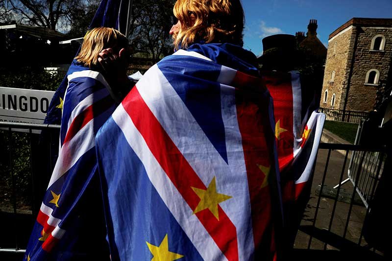 2019-03-26T151905Z_1_LYNXNPEF2P1BU_RTROPTP_4_BRITAIN-EU.JPG