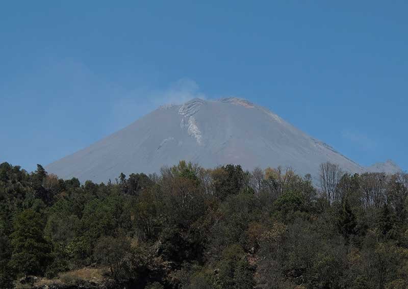 2019-03-28T215310Z_1_LYNXNPEF2R1WA_RTROPTP_4_MEXICO-VOLCANO.JPG