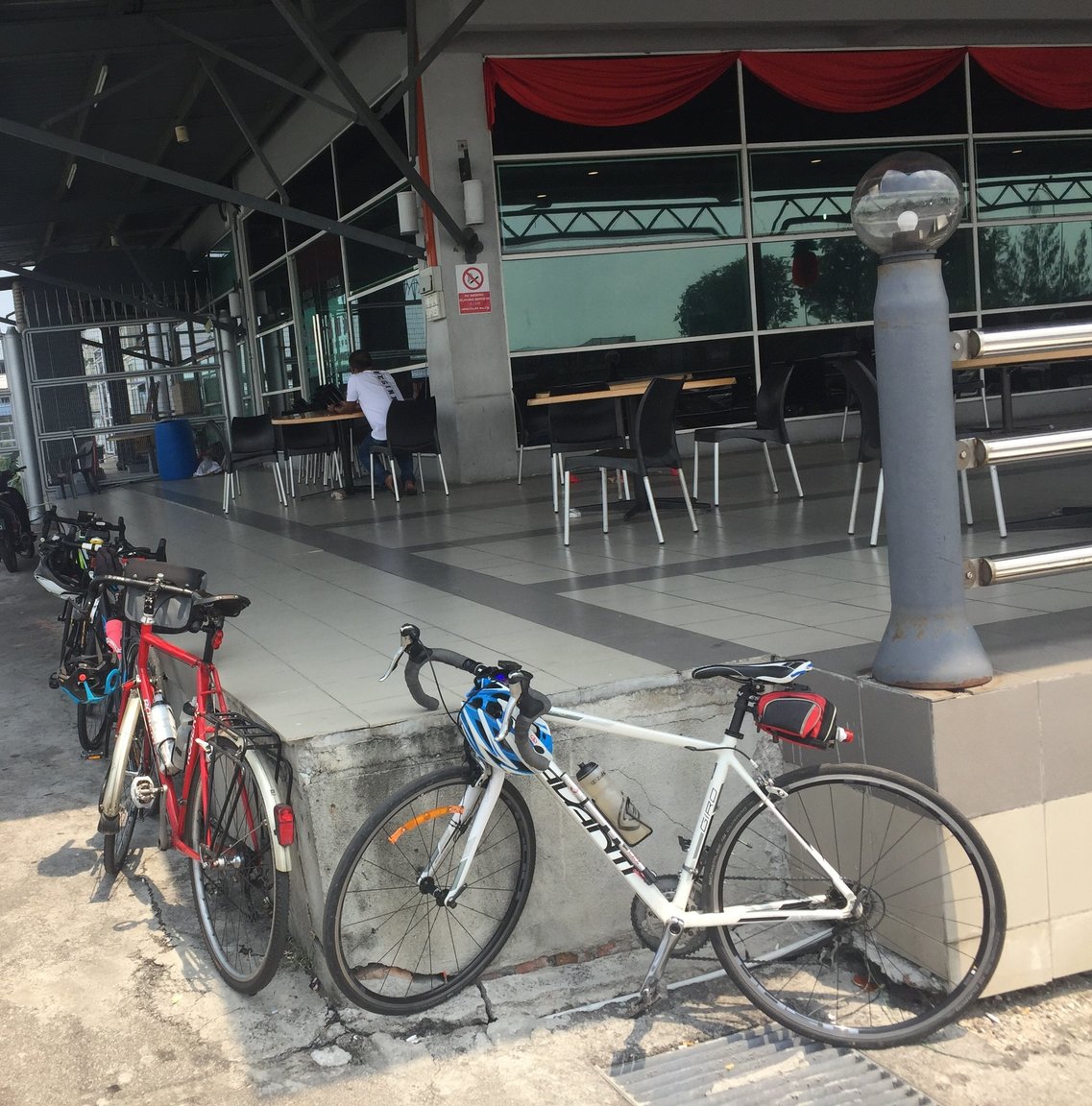 79616198_BikesatPortKlang.thumb.jpg.59fe0d60d8932cf94918677eec24926b.jpg