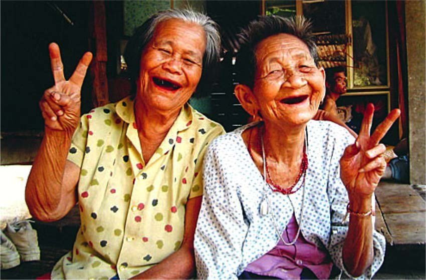 Old-Thai-women.jpg