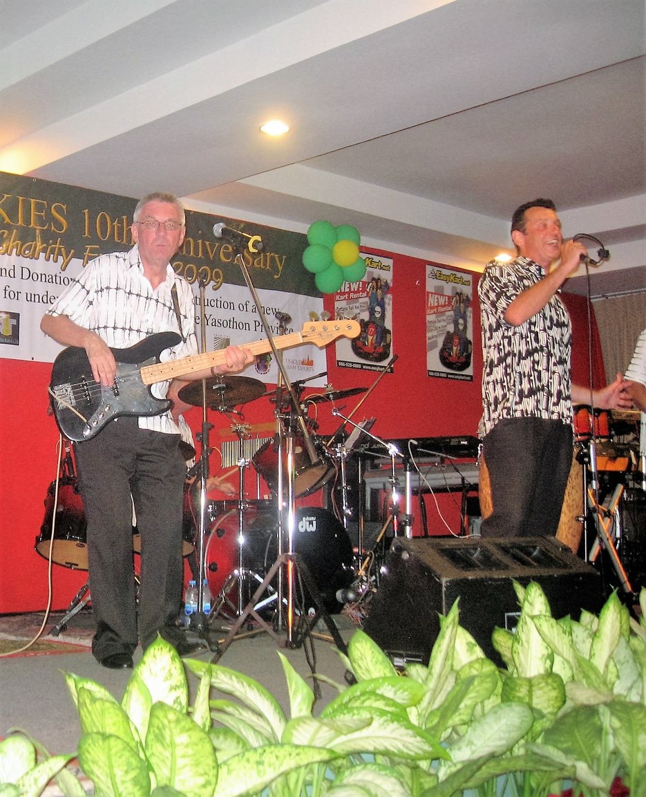 Yorkies gig (4).JPG