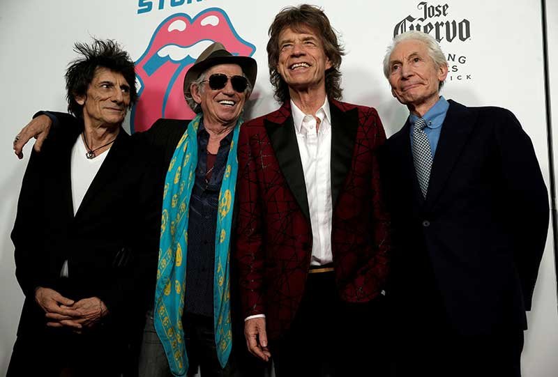 2019-04-01T182643Z_1_LYNXNPEF302HL_RTROPTP_4_MUSIC-STONES-JAGGER.JPG