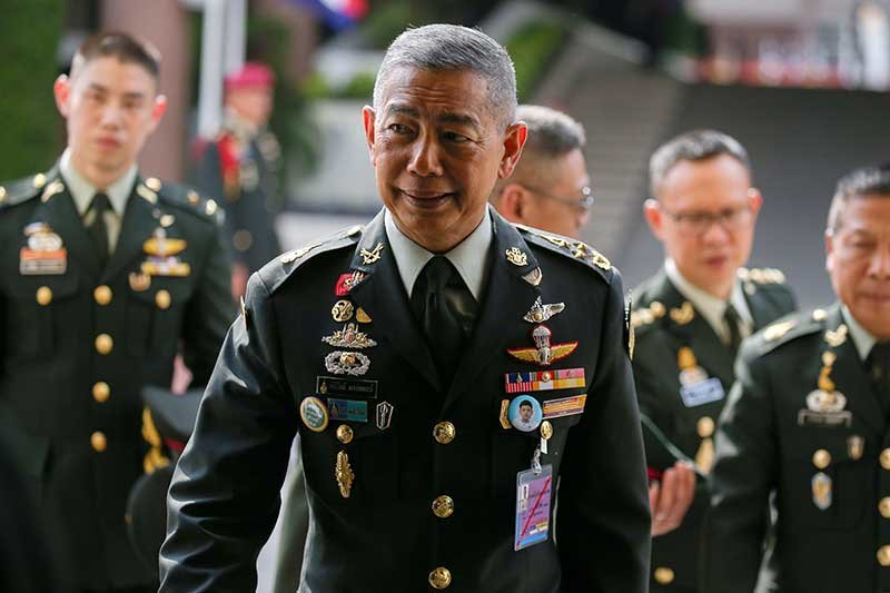 2019-04-02T153326Z_2_LYNXNPEF310SQ_RTROPTP_4_THAILAND-ELECTION-ARMY-CHIEF.JPG