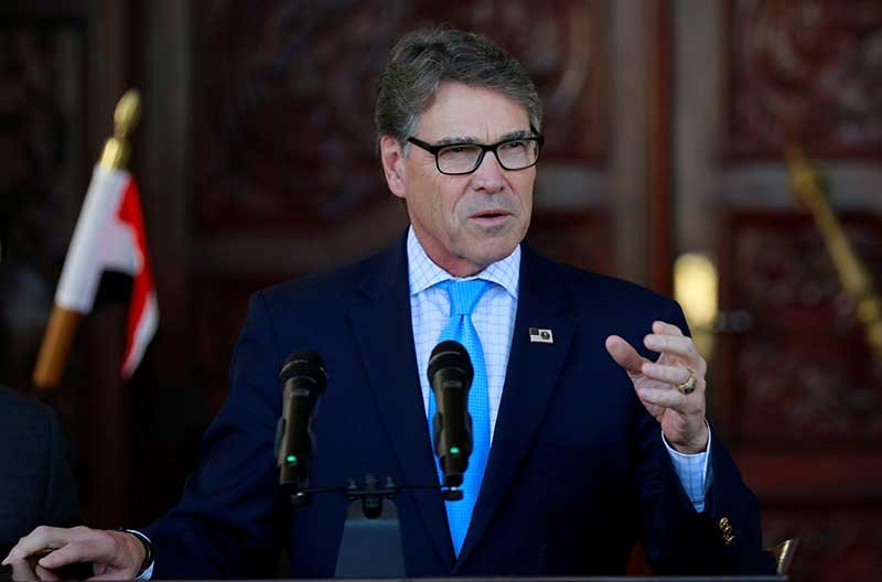 2019-04-02T181301Z_1_LYNXNPEF311AS_RTROPTP_4_USA-SAUDI-NUCLEARPOWER-PERRY.JPG