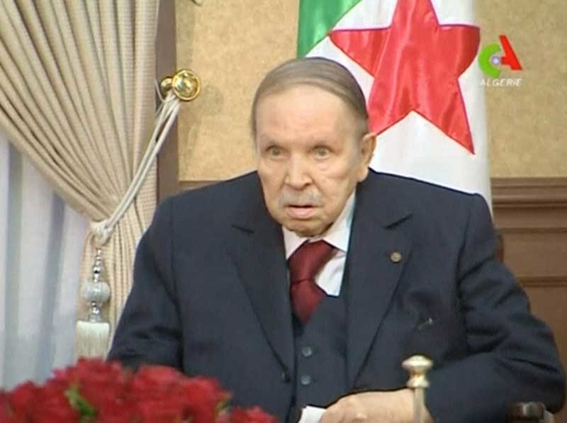 2019-04-02T192056Z_2_LYNXNPEF310TL_RTROPTP_4_ALGERIA-PROTESTS.JPG