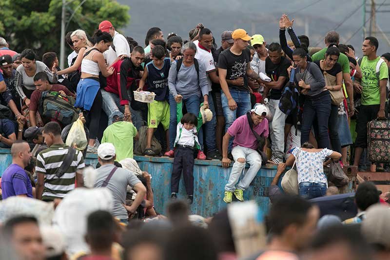 2019-04-02T221557Z_1_LYNXNPEF311NZ_RTROPTP_4_VENEZUELA-POLITICS-COLOMBIA.JPG