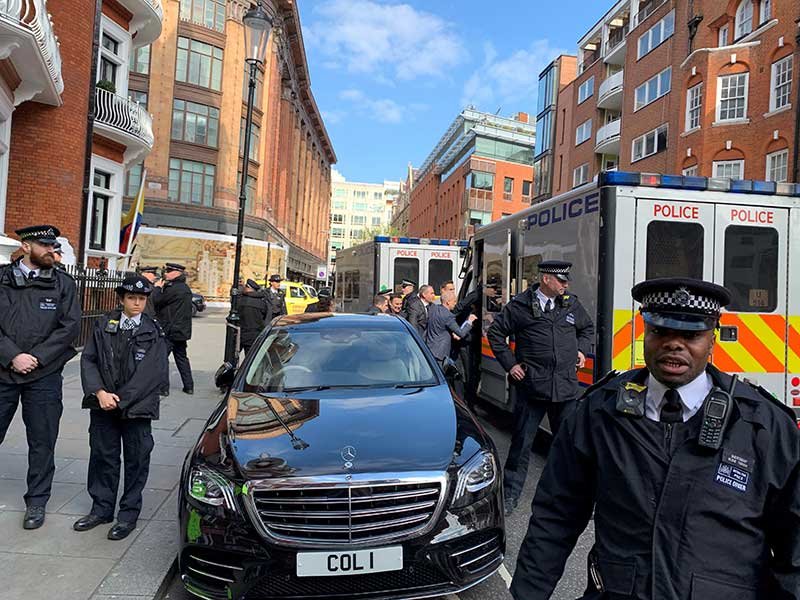 2019-04-15T080048Z_2_LYNXNPEF3E0FE_RTROPTP_4_ECUADOR-ASSANGE.JPG