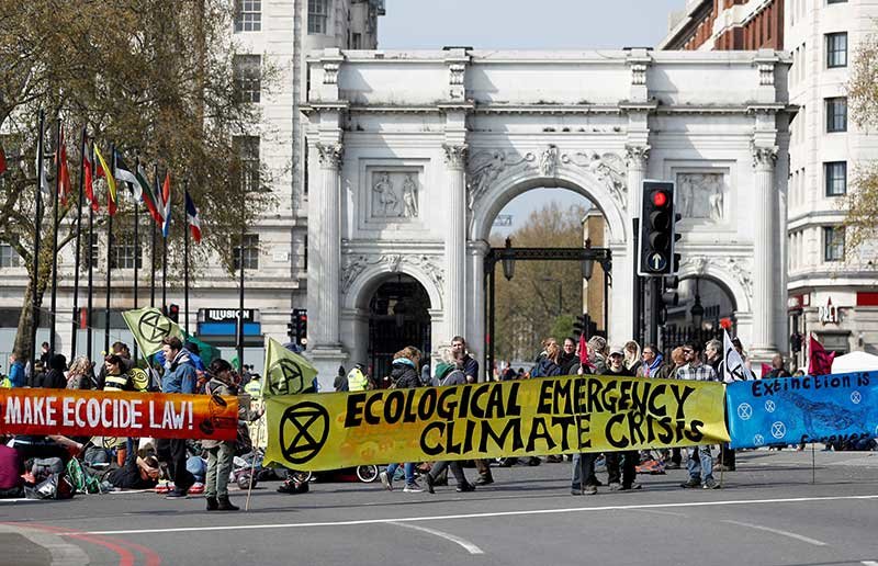 2019-04-15T141124Z_1_LYNXNPEF3E0YN_RTROPTP_4_BRITAIN-PROTEST-CLIMATE-CHANGE.JPG