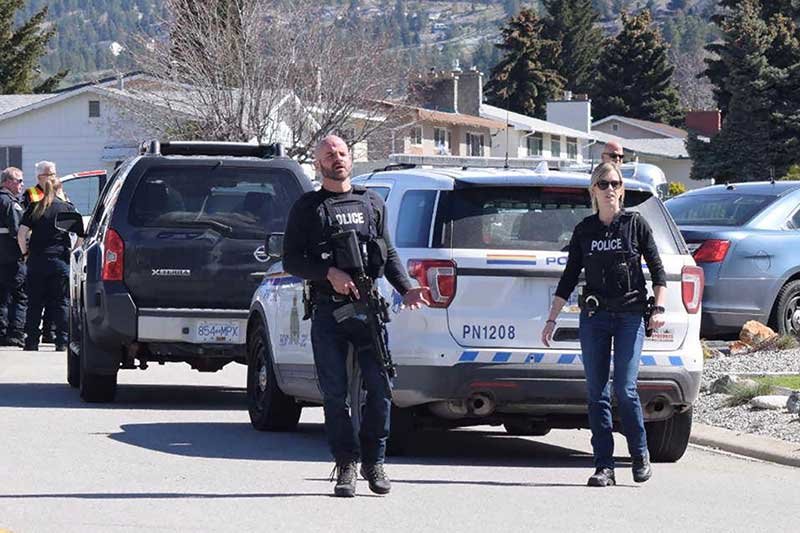 2019-04-16T001027Z_1_LYNXNPEF3F006_RTROPTP_4_CANADA-SHOOTING.JPG