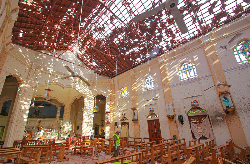2019-04-21T154146Z_1_LYNXNPEF3K0HQ_RTROPTP_4_SRI-LANKA-BLASTS.JPG