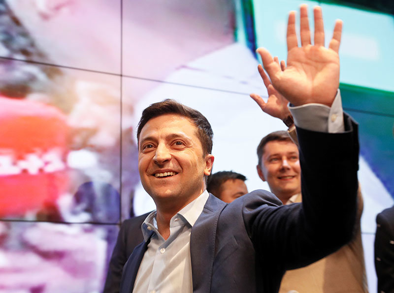 2019-04-21T184341Z_1_LYNXNPEF3K0LE_RTROPTP_4_UKRAINE-ELECTION-ZELENSKIY-REAX.JPG
