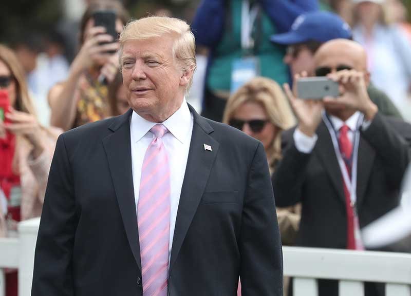 2019-04-22T224124Z_1_LYNXNPEF3L12R_RTROPTP_4_RELIGION-EASTER-USA-WHITEHOUSE.JPG