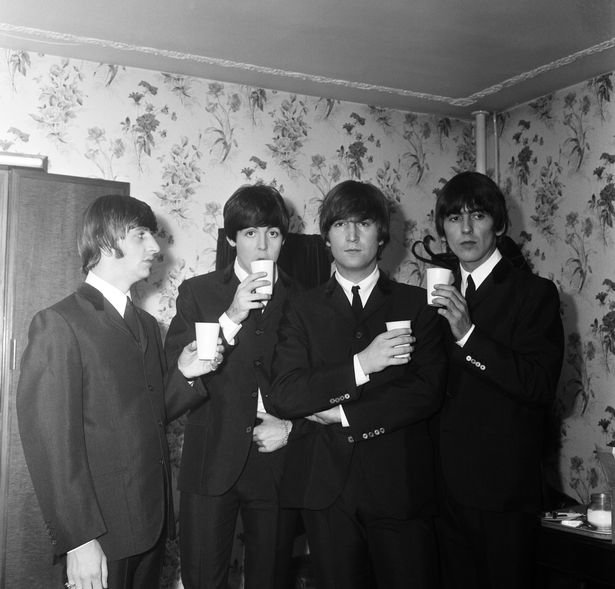 0_The-Beatles-1964.jpg