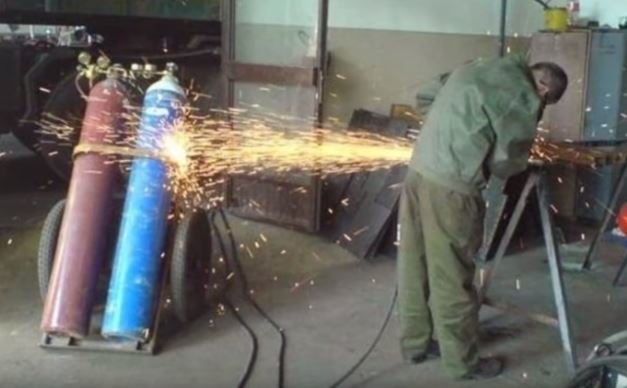 1551333258_safetyfirst.JPG.368a5cc07270fbd658078d0b5ce5d89f.JPG