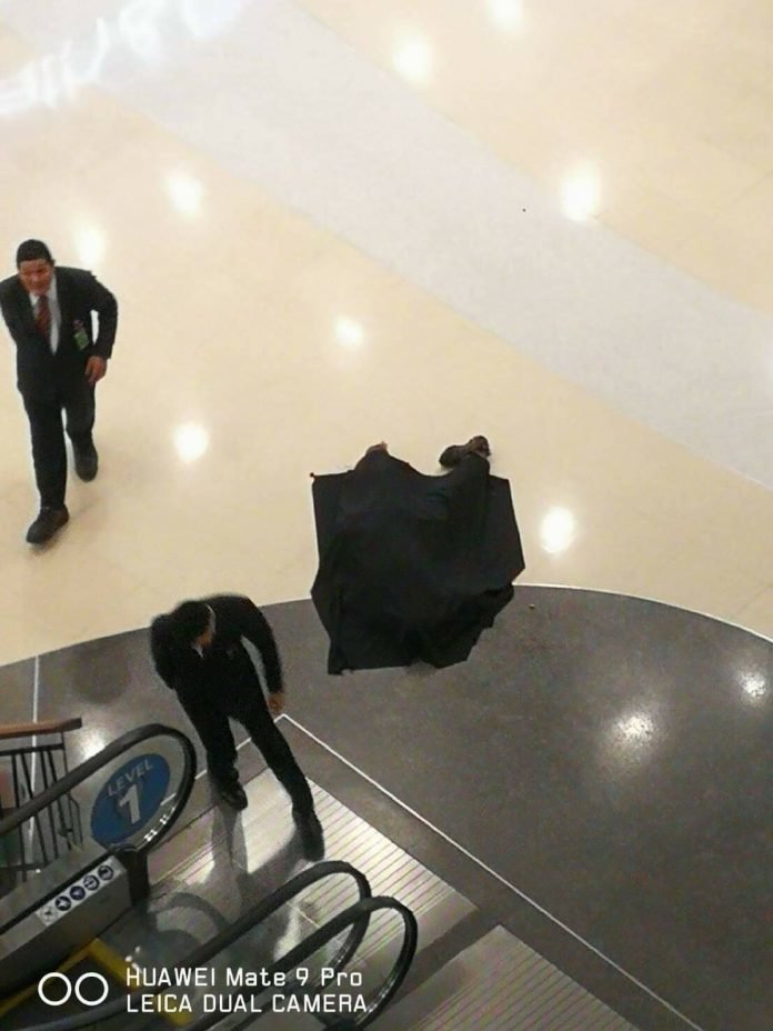 1558009159495-696x928.jpg