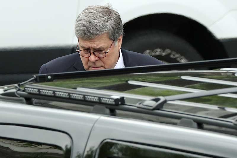 2019-05-08T220220Z_1_LYNXNPEF471UX_RTROPTP_4_USA-TRUMP-BARR.JPG
