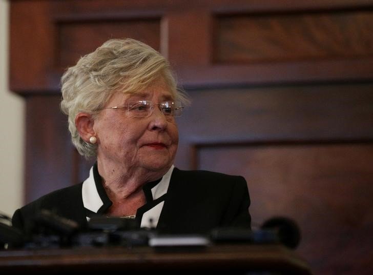 2019-05-15T151806Z_2_LYNXNPEF4E19M_RTROPTP_3_ALABAMA-GOVERNOR.JPG