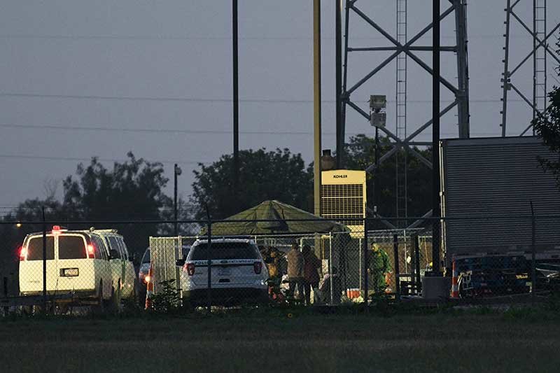 2019-05-20T182953Z_1_LYNXNPEF4J176_RTROPTP_4_USA-IMMIGRATION.JPG