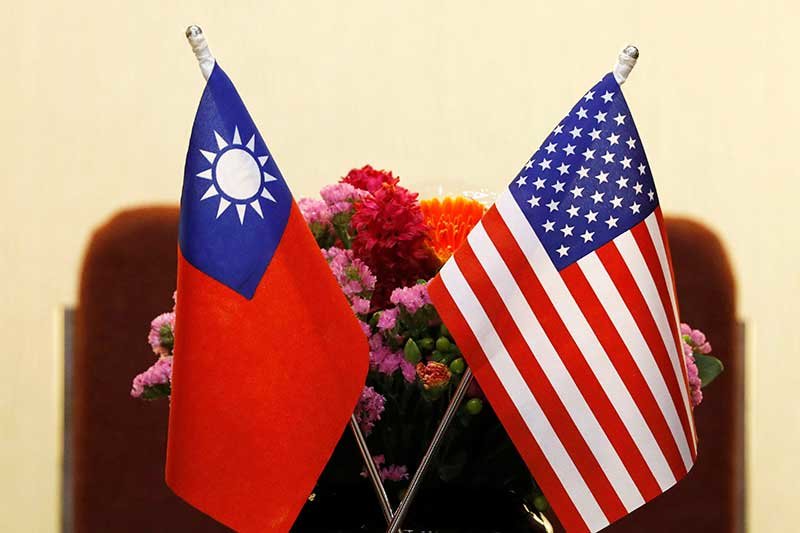 2019-05-27T032644Z_1_LYNXNPEF4Q05D_RTROPTP_4_USA-CHINA-TAIWAN-FIGHTERJETS.JPG