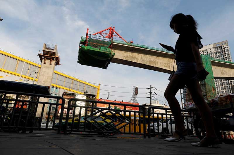 2019-05-30T050304Z_1_LYNXNPEF4T0AF_RTROPTP_4_THAILAND-ECONOMY-GDP.JPG