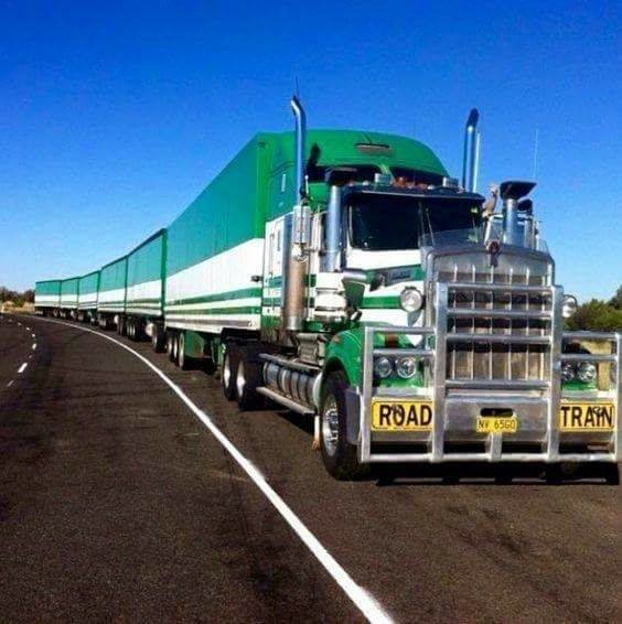 862090007_Roadtrain.jpg.ddf47d1067f9e6ed54845ac4e13e9c34.jpg