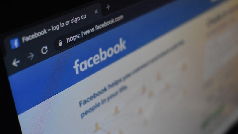 Delete-Facebook-Twitter-Trending.jpg