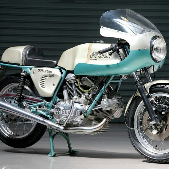 1205092836_Ducati2.jpg.1f7a4d4696bd22610ba5334f8ce0ea93.jpg