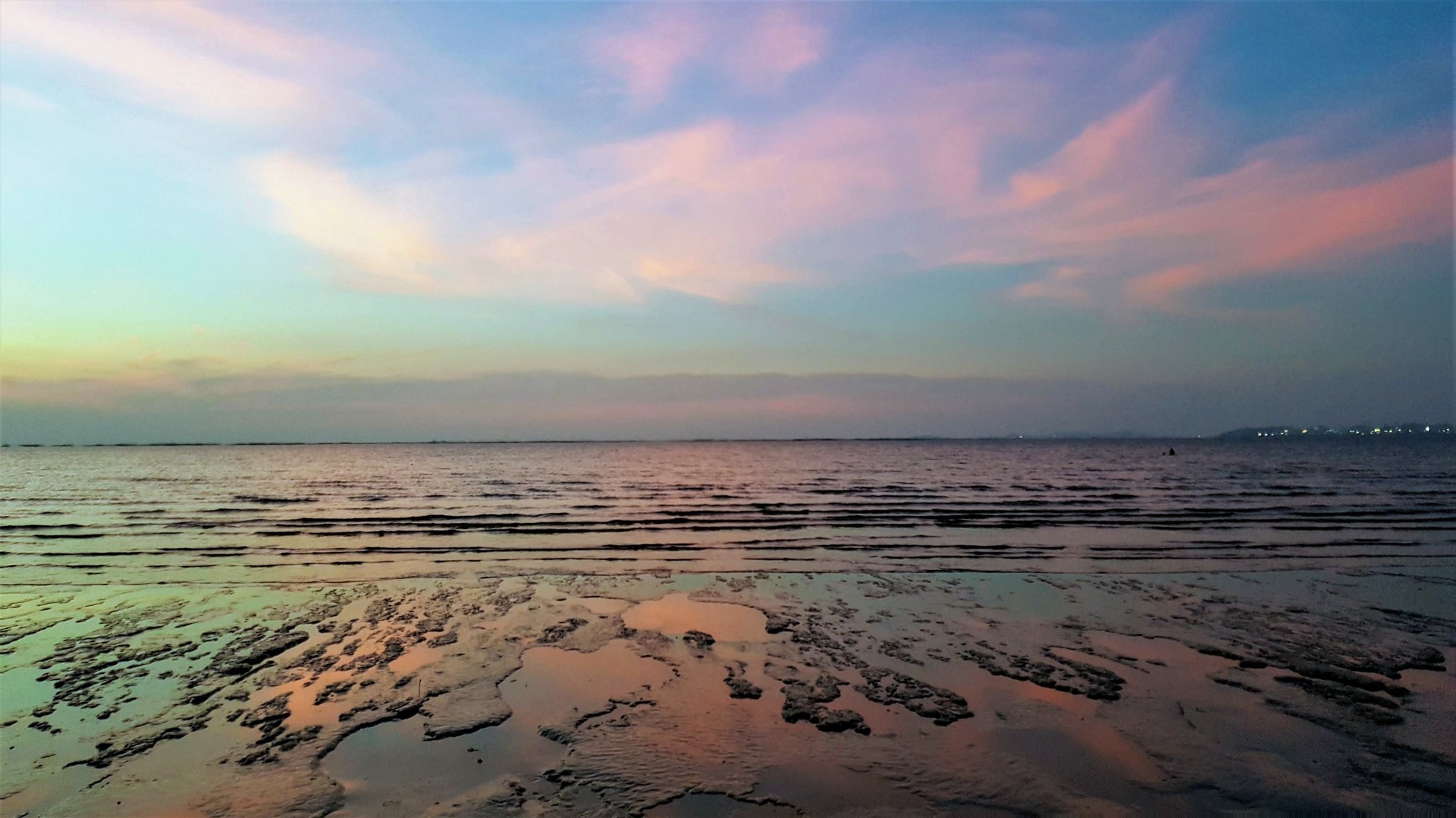 Krating Lai north of Pattaya. Galaxy Edge S6.jpg