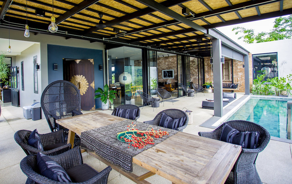 Main Terrace Table - Villa 3.jpg
