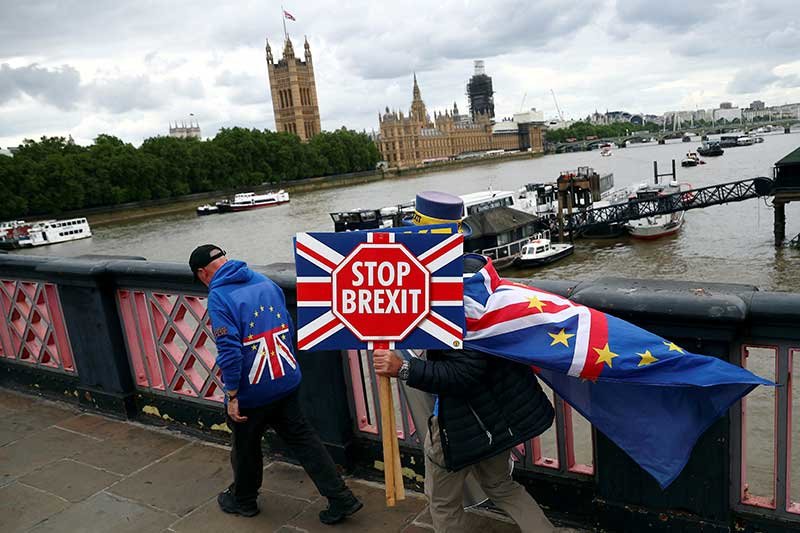 2019-06-09T181842Z_1_LYNXNPEF580OW_RTROPTP_4_BRITAIN-EU.JPG