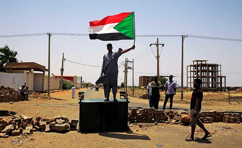 2019-06-12T222636Z_2_LYNXNPEF5B29W_RTROPTP_4_SUDAN-POLITICS.JPG