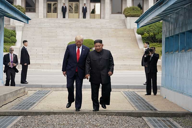 2019-06-30T071606Z_1_LYNXNPEF5T09F_RTROPTP_4_NORTHKOREA-USA-SOUTHKOREA.JPG