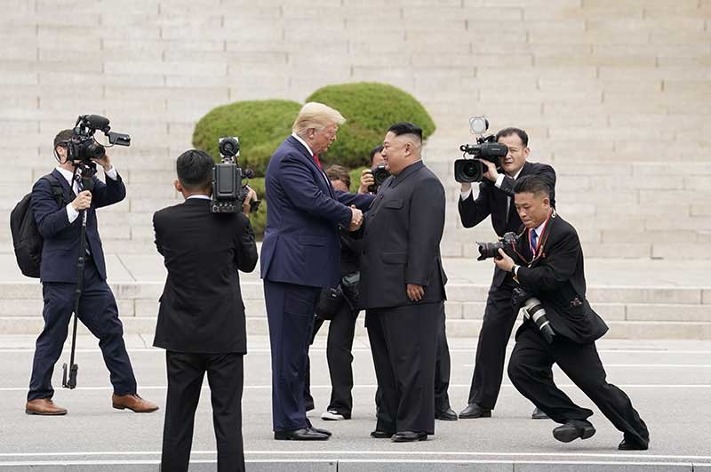2019-06-30T073212Z_1_LYNXNPEF5T0A2_RTROPTP_4_NORTHKOREA-USA-SOUTHKOREA.JPG