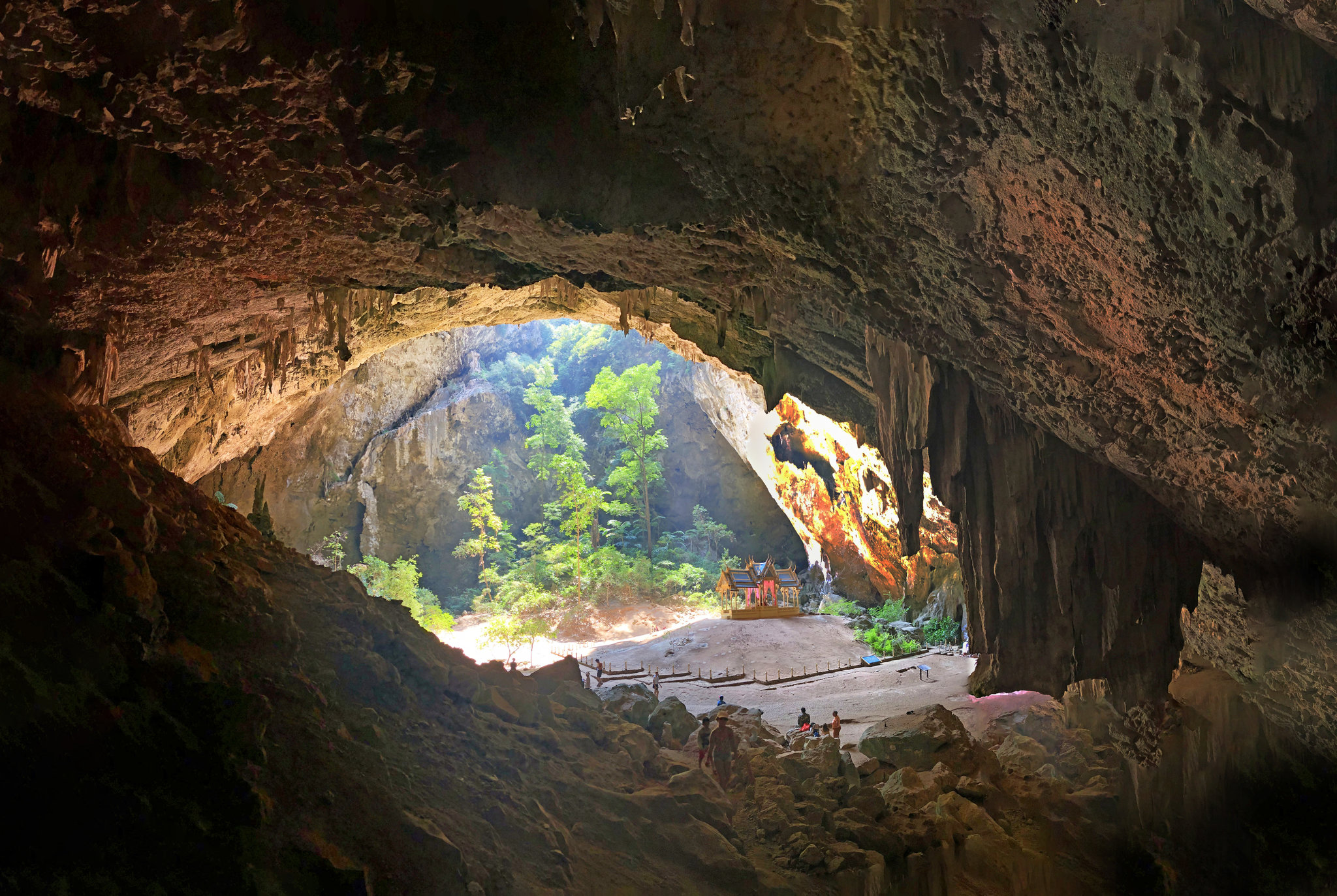 PhrayaNakhon-04.jpg