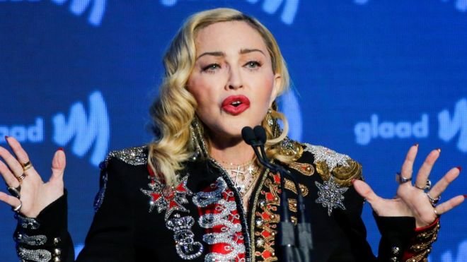 _107558876_madonnareu.jpg