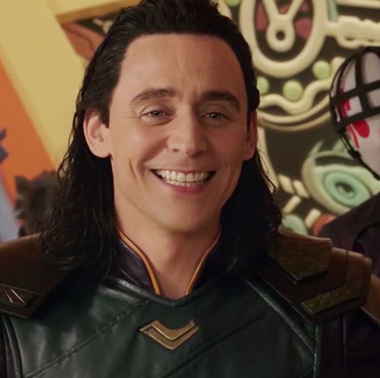 loki-tom-hiddleston-thor-ragnarok-sakaar-1546428913.jpg