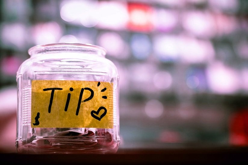 tipping-in-thailand-guide.jpg