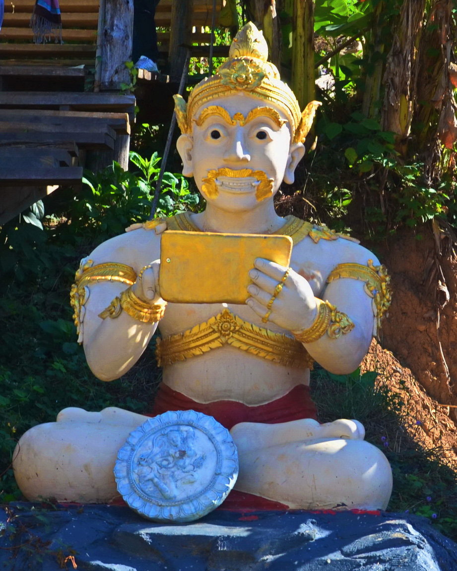 phone shan.jpg