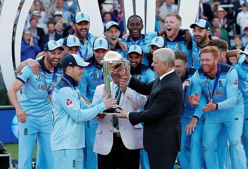 2019-07-15T020023Z_1_LYNXNPEF6E024_RTROPTP_4_CRICKET-WORLDCUP-NZL-ENG.JPG