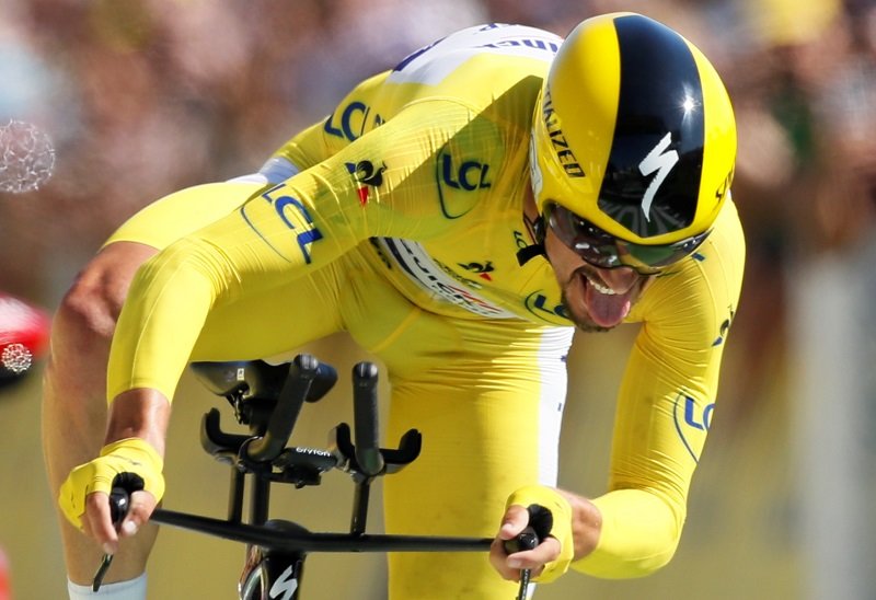 2019-07-19T160351Z_1_LYNXNPEF6I19S_RTROPTP_4_CYCLING-FRANCE.JPG