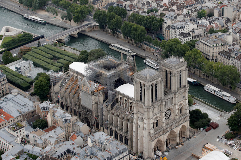 2019-07-24T161253Z_1_LYNXNPEF6N1H6_RTROPTP_4_EUROPE-WEATHER-FRANCE-NOTREDAME.JPG
