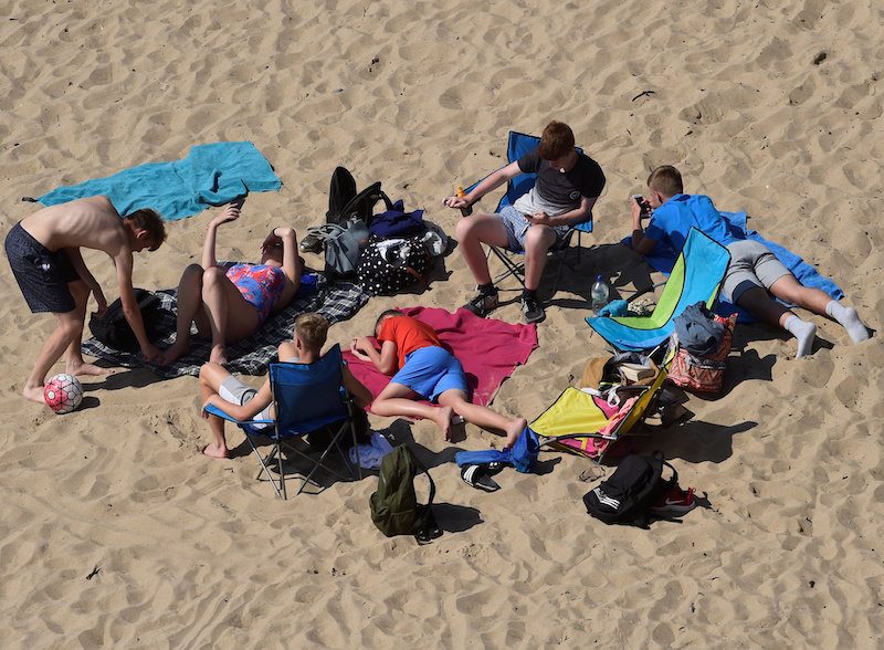 2019-07-25T155934Z_1_LYNXNPEF6O1TG_RTROPTP_4_EUROPE-WEATHER-BRITAIN.JPG